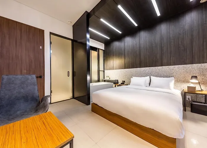The Artist Yeonsinnae Hotel